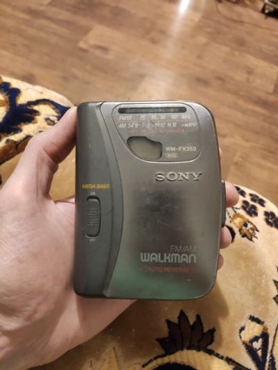 Лот: 19484805. Фото: 1. Плеер кассетный sony walkman fm... Плееры