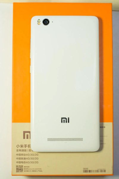 Лот: 8534315. Фото: 1. Xiaomi mi4c 3/32gb белый. Смартфоны
