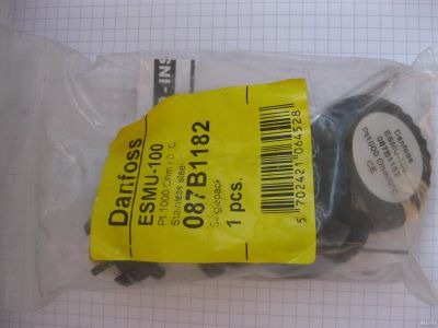 Лот: 13747596. Фото: 1. Датчик температуры Danfoss esmu-100... Датчики измерительные для дома, квартиры