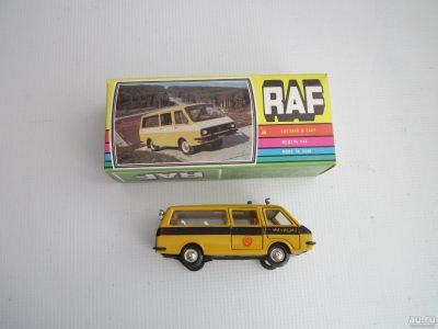 Лот: 18357115. Фото: 1. Новый в упаковке RAF-M-2203 "Милиция... Автомоделизм