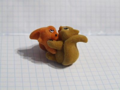 Лот: 6748192. Фото: 1. Белки обнимашки. Игрушки