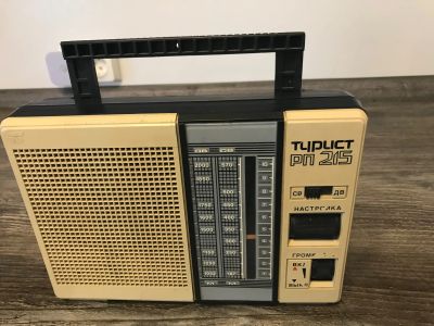 Лот: 19859976. Фото: 1. Радиоприемник «Турист РП-215». Предметы интерьера и быта