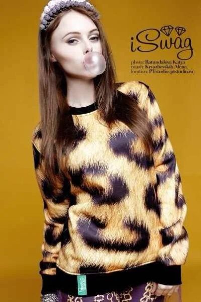 Лот: 3280879. Фото: 1. Свитшот iSwag новый цена 1000. Свитеры, толстовки, худи