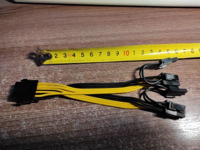 Лот: 17746515. Фото: 1. переходник 8 pin CPU на два 6... Шлейфы, кабели, переходники