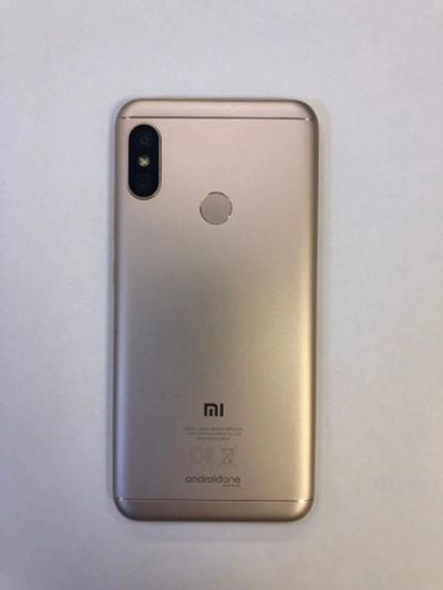 Лот: 18043198. Фото: 1. Xiaomi Mi A2 Lite 4/32Gb Gold. Смартфоны