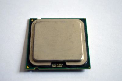 Лот: 11358979. Фото: 1. Процессор Intel Core 2 Duo E4400... Процессоры