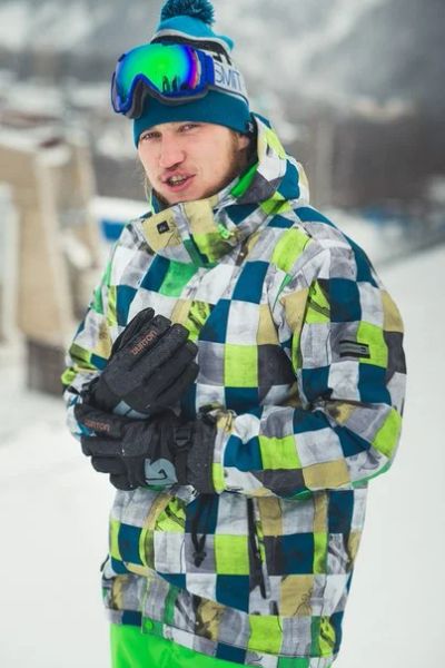 Лот: 6667313. Фото: 1. Куртка сноубордическая Quiksilver... Зимняя спортивная одежда