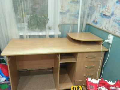 Лот: 13203893. Фото: 1. Школьный стол. Компьютерные и письменные столы