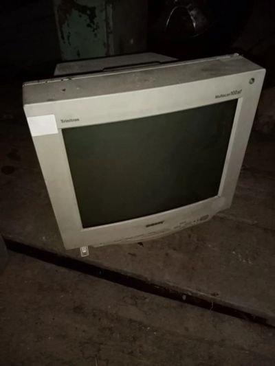 Лот: 15879083. Фото: 1. Монитор. ЭЛТ-мониторы