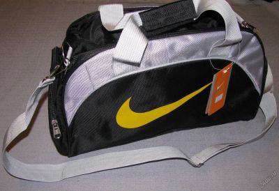 Лот: 7455186. Фото: 1. Сумка спортивная Nike Новая! 37... Сумки