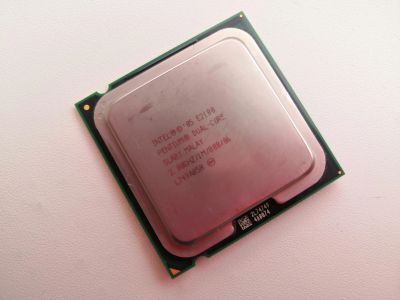 Лот: 23496402. Фото: 1. Процессор Intel Pentium Dual-Core... Процессоры