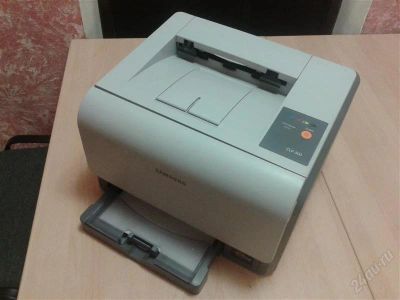 Лот: 1892788. Фото: 1. Принтер Samsung CLP-300 цветной... Лазерные принтеры
