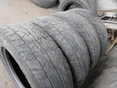 Лот: 22647314. Фото: 1. 4 шт. 225-65-17 Dunlop Grandtrek... Шины