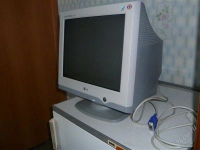 Лот: 2902505. Фото: 1. Monitor LG Flatron T710BH. ЭЛТ-мониторы