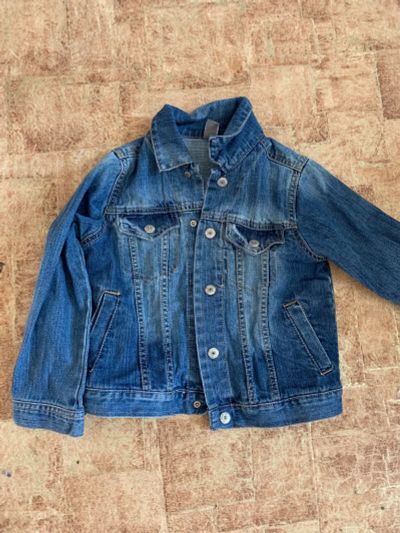 Лот: 16358166. Фото: 1. Джинсовая куртка Zara на мальчика... Верхняя одежда