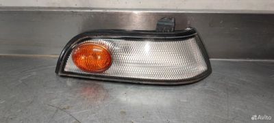 Лот: 22463100. Фото: 1. Габарит передний на Nissan Cefiro... Запчасти