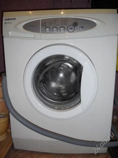 Лот: 2002778. Фото: 1. Продам стиральную машинку автомат. Стиральные машины