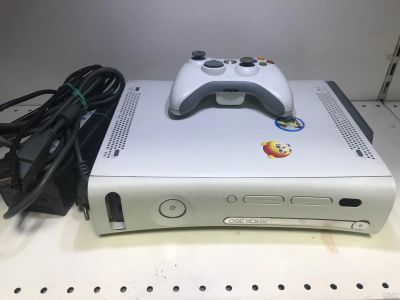 Лот: 14581007. Фото: 1. Игровая консоль Xbox 360 60Gb. Игровые приставки, консоли