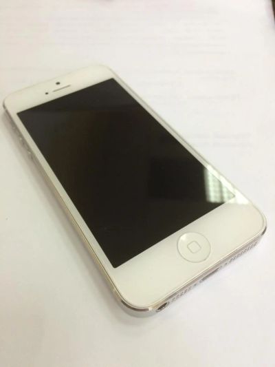 Лот: 4614246. Фото: 1. iPhone 5 32 gb белый white. Смартфоны