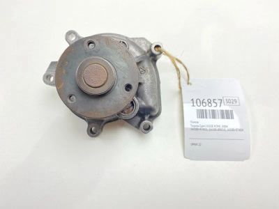 Лот: 25081472. Фото: 1. Помпа Toyota Cami 2004 1610097411... Двигатель и элементы двигателя