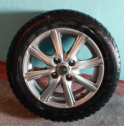 Лот: 946386. Фото: 1. 195/60 R15 NOKIAN HAKKAPELIITTA... Шины на дисках