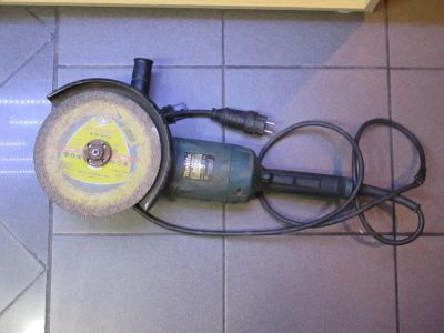 Лот: 6272528. Фото: 1. Продам шлифмашину Makita GA9020S... Электроинструмент