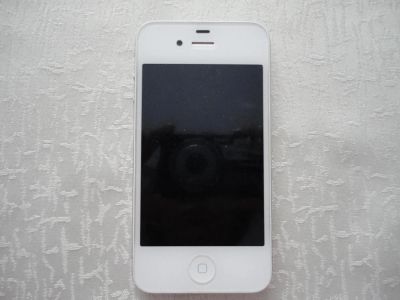 Лот: 7049737. Фото: 1. Iphone 4 8gb. Смартфоны