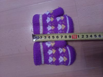 Лот: 8294645. Фото: 1. зимние варежки для малышки. Шарфы, варежки