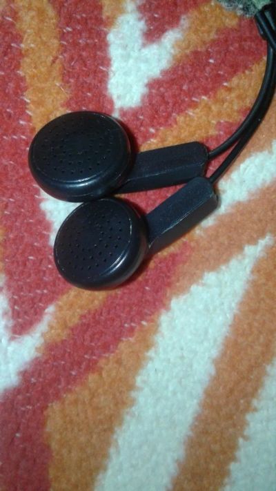 Лот: 17037676. Фото: 1. Наушники. Красноярск