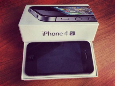 Лот: 6434256. Фото: 1. iphone 4s 32GB black. Смартфоны