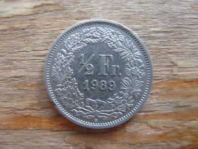 Лот: 21082153. Фото: 1. Монеты Европы. Швейцария 1/2 франка... Европа