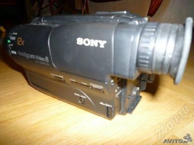 Лот: 667130. Фото: 1. Sony CCD-TR 380 E. Видеокамеры