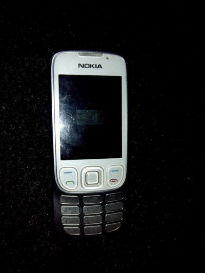 Лот: 3159394. Фото: 1. Nokia 6303I б/у пропала антенка... Дисплеи, дисплейные модули, тачскрины
