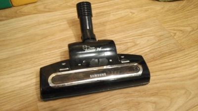 Лот: 14991299. Фото: 1. Щётка пылесоса от шерсти Samsung. Автомобильные пылесосы