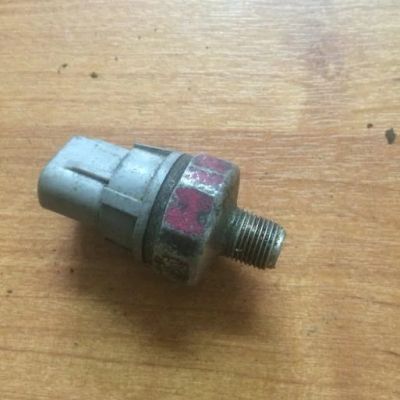 Лот: 9674703. Фото: 1. датчик давления масла honda контрактный. Электрооборудование