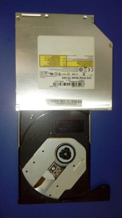 Лот: 4091219. Фото: 1. Привод для ноутбука НЕ исправный. Приводы CD, DVD, BR, FDD