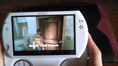 Лот: 11776458. Фото: 1. PSP GO. Игровые приставки, консоли