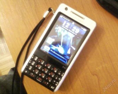 Лот: 127702. Фото: 1. SE Р1i. Смартфоны