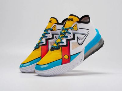 Лот: 24975719. Фото: 1. Кроссовки Nike Lebron XVIII. Кеды, кроссовки, слипоны