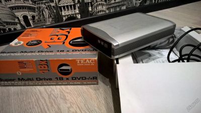 Лот: 5969604. Фото: 1. DVD привод TEAC внешний. Приводы CD, DVD, BR, FDD