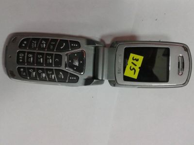 Лот: 6241707. Фото: 1. Сотовый телефон Samsung E720... Кнопочные мобильные телефоны