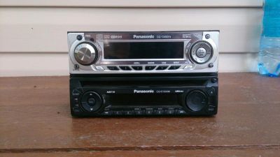 Лот: 7826687. Фото: 1. Две магнитолы Panasonic (MP3... Автомагнитолы