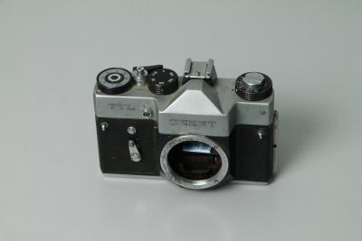 Лот: 12525782. Фото: 1. Зенит-ТТЛ в коллекцию или как... Плёночные зеркальные