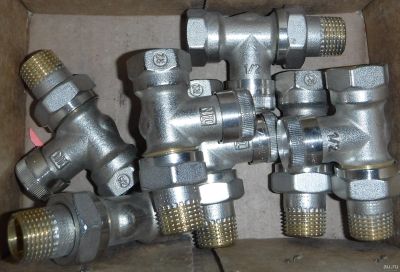 Лот: 13592938. Фото: 1. Клапан RLV-15 003L0144 Danfoss. Радиаторы отопления, полотенцесушители