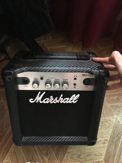 Лот: 11484162. Фото: 1. Marshall MG10CF. Гитарные эффекты и комбоусилители