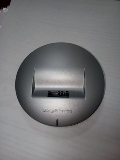 Лот: 16233491. Фото: 1. Док станция, крэдл, поставка Sony... Зарядные устройства, блоки питания, адаптеры сетевые для смартфонов