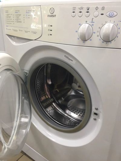 Лот: 11617168. Фото: 1. Indesit wiun 102. Стиральные машины