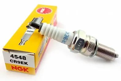 Лот: 20508674. Фото: 1. Свеча зажигания NGK CR9EK (4548... Запчасти для лодок, катеров, лодочных моторов