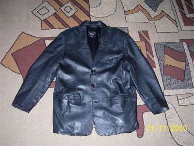 Лот: 860158. Фото: 1. кожанный пиджак. Пиджаки