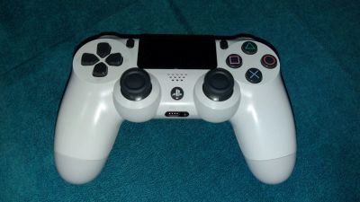 Лот: 17084118. Фото: 1. Геймпад оригинальный DualShock... Аксессуары для игровых приставок, консолей, геймпады